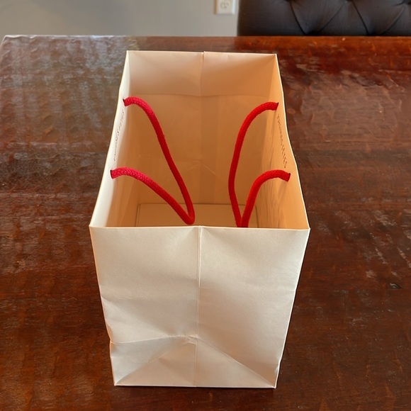 Brand New Louis Vuitton Christmas 2023 Shopping Gift Bag 9.75” x 8.25” x 6” - Picture 4 of 5